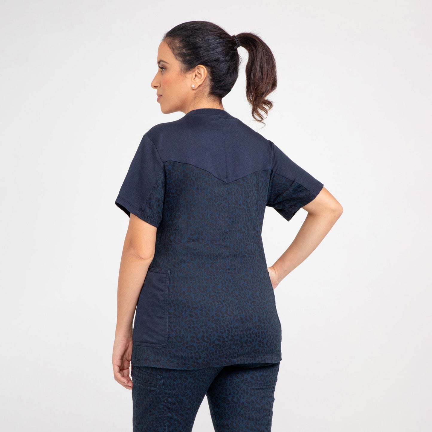 CopperActive™ Scrub Women's Cheetah V-neck Top